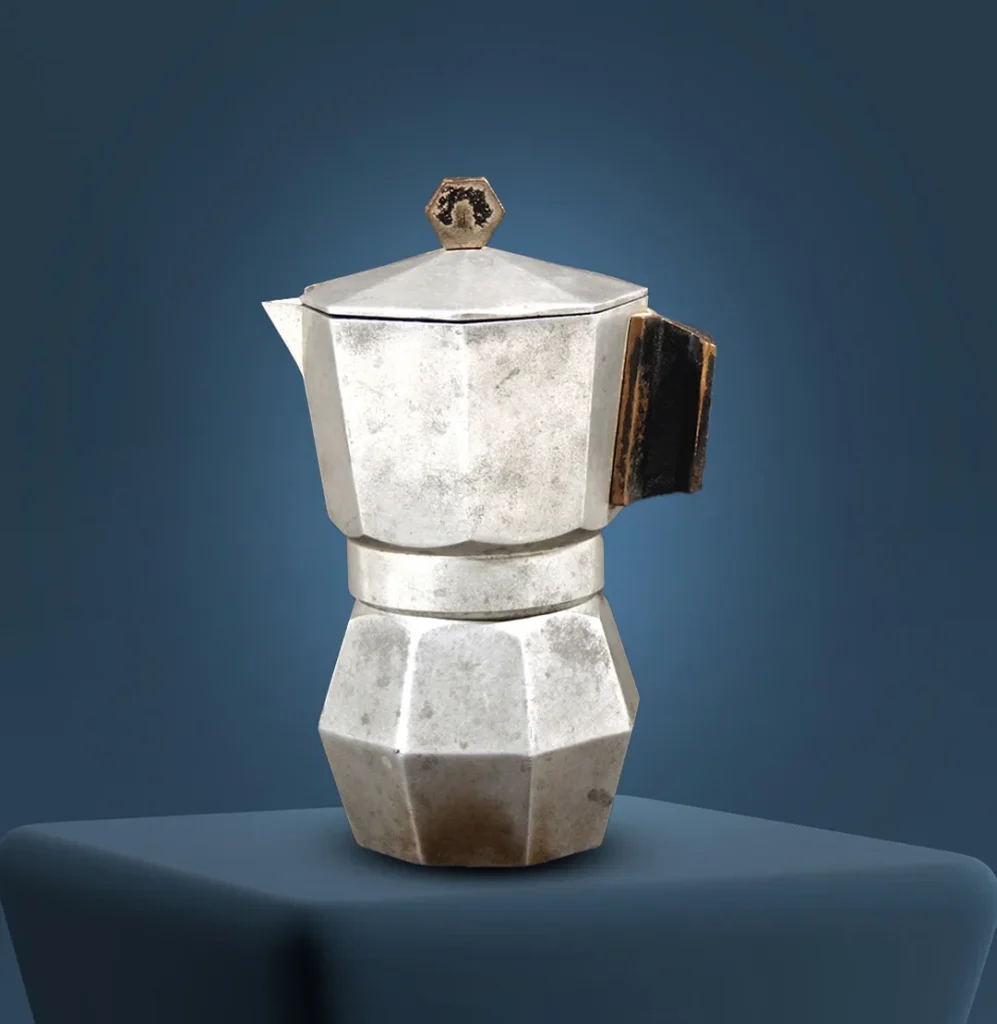 Hướng Dẫn Toàn Diện về Pha Cà Phê Bằng Moka Pot 10 First Moka Pot, the original stovetop espresso maker, on display